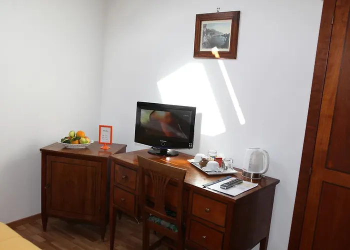 Готель La Magnolia - Centre *