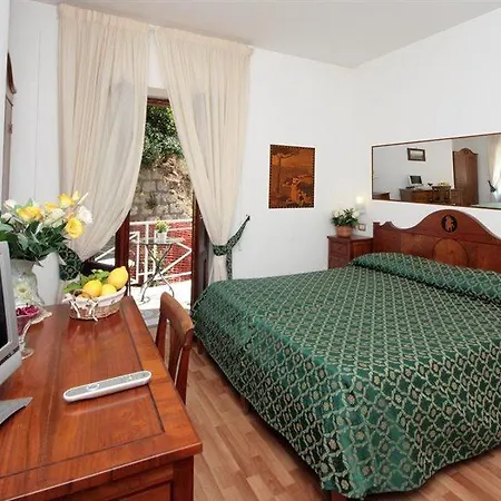 Hotell La Magnolia - Centre *