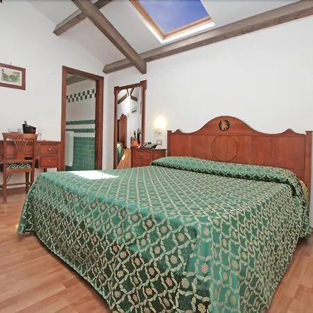 La Magnolia - Centre Hotell